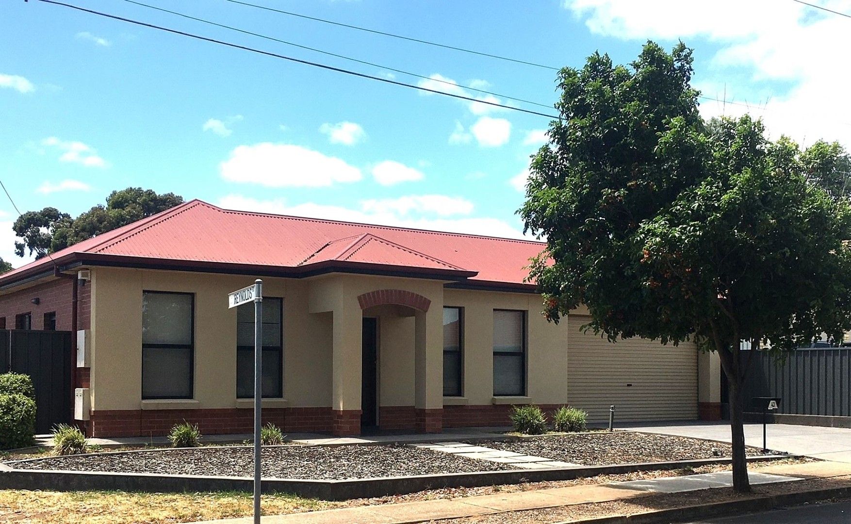 2 bedrooms House in 43 Acacia Ave CAMPBELLTOWN SA, 5074
