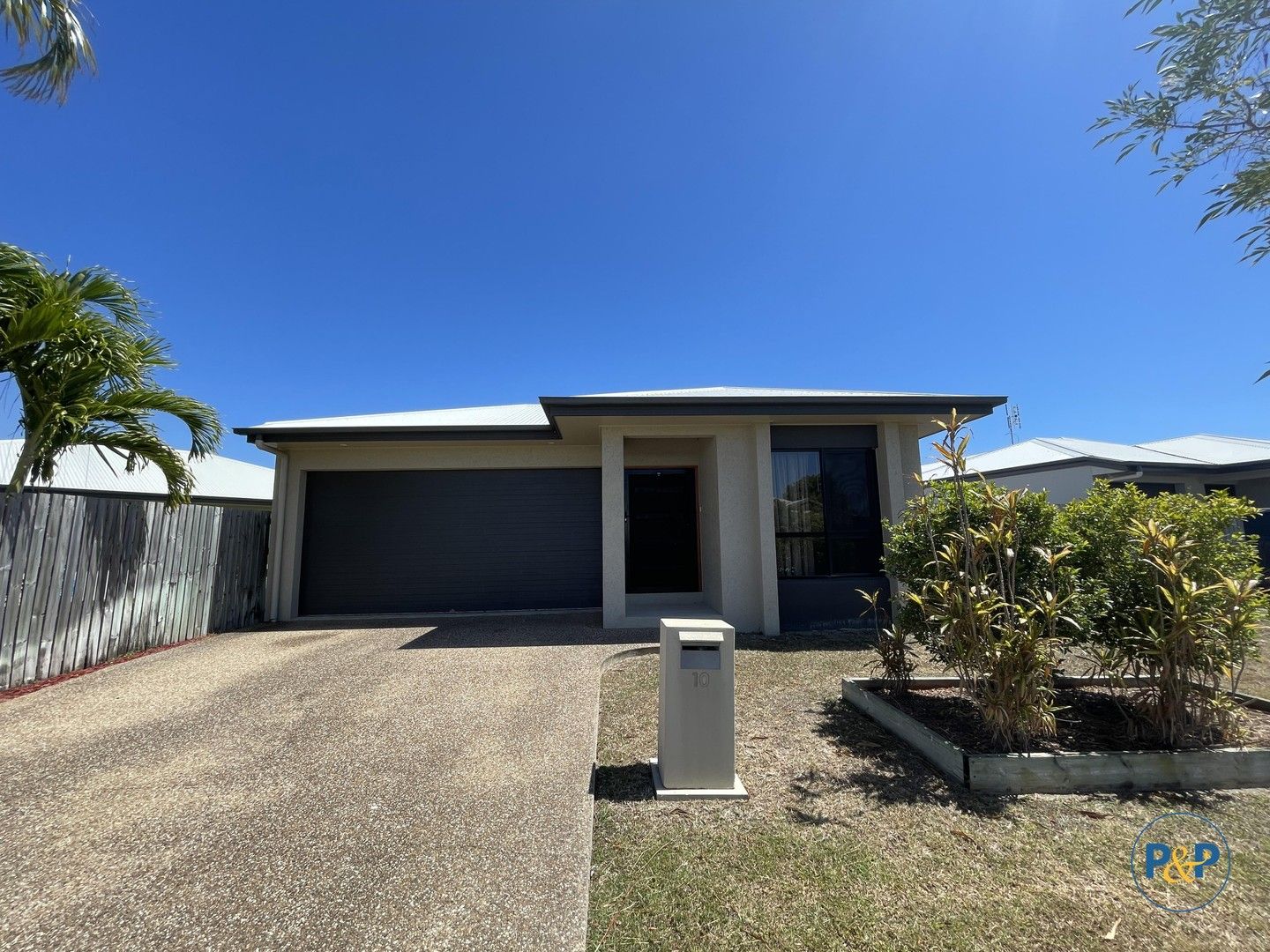 3 bedrooms House in 10 Aldrin Street BURDELL QLD, 4818