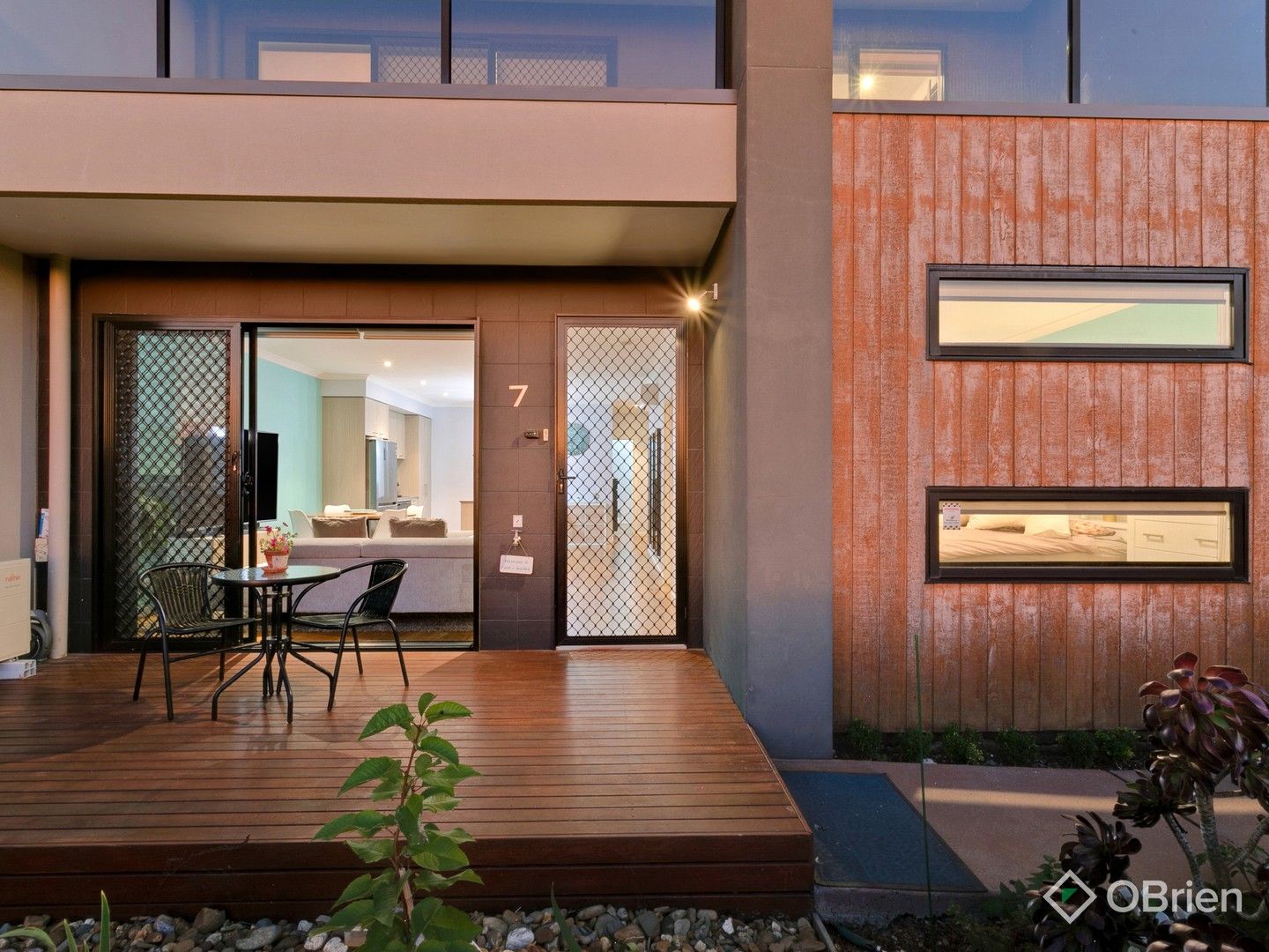 3 bedrooms Apartment / Unit / Flat in 7 Bentley Lane CLYDE NORTH VIC, 3978