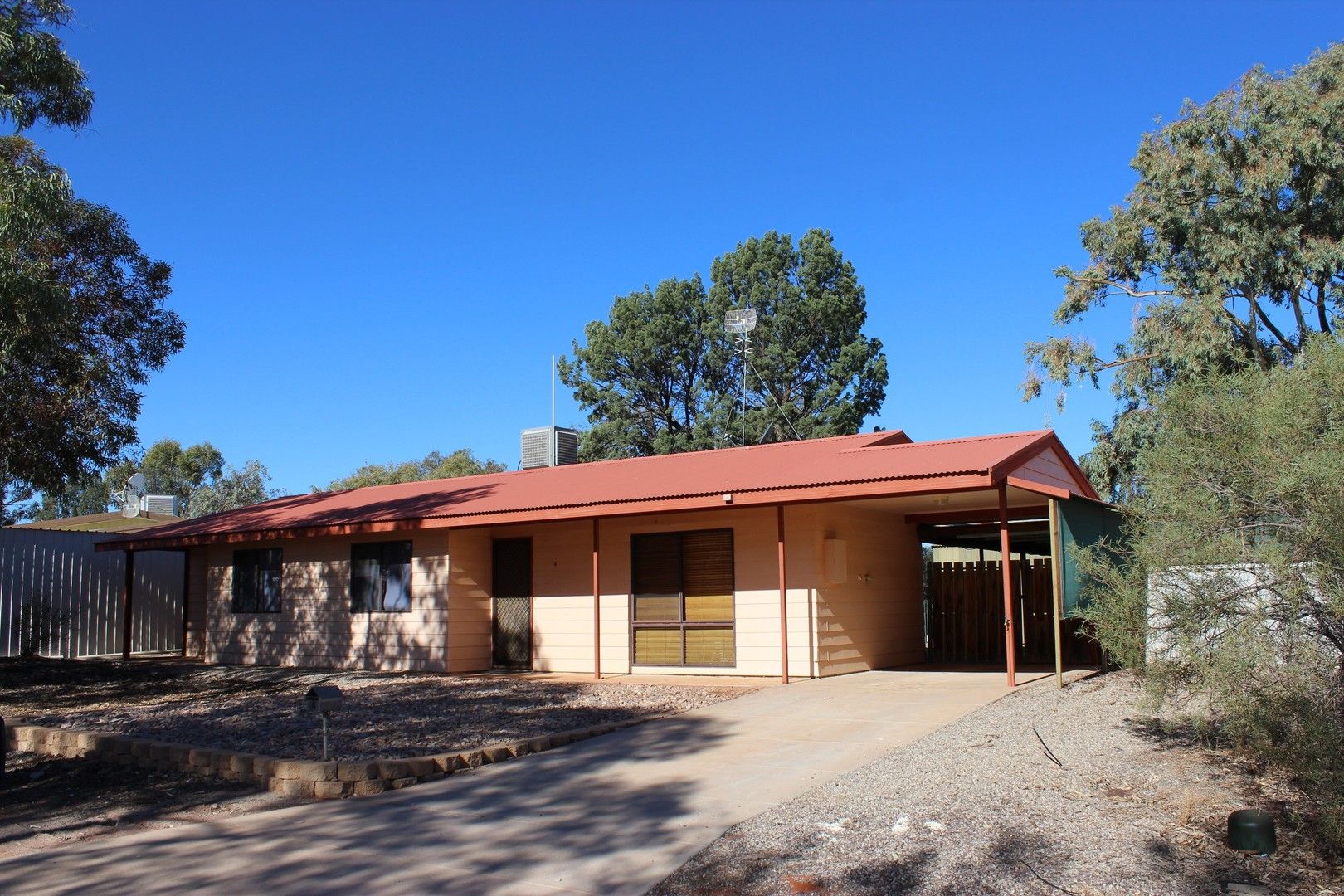 4 Alford Court, Roxby Downs SA 5725, Image 0