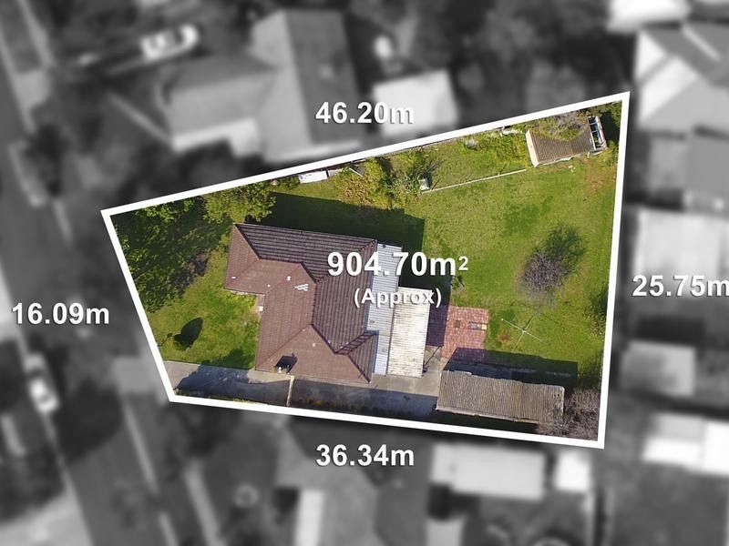 3 bedrooms House in 13 Viola Avenue BROOKLYN VIC, 3012