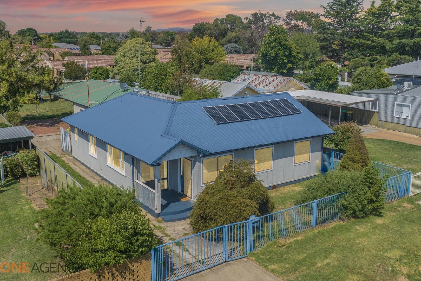 5 bedrooms House in 20 Franklin Road ORANGE NSW, 2800