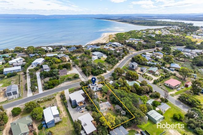 Picture of 28 Hazards View Drive, COLES BAY TAS 7215