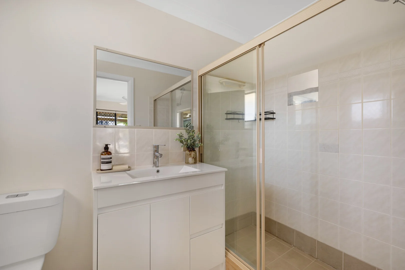 Additional image 19 of 9 Aroona Avenue, Broadbeach Waters QLD 4218