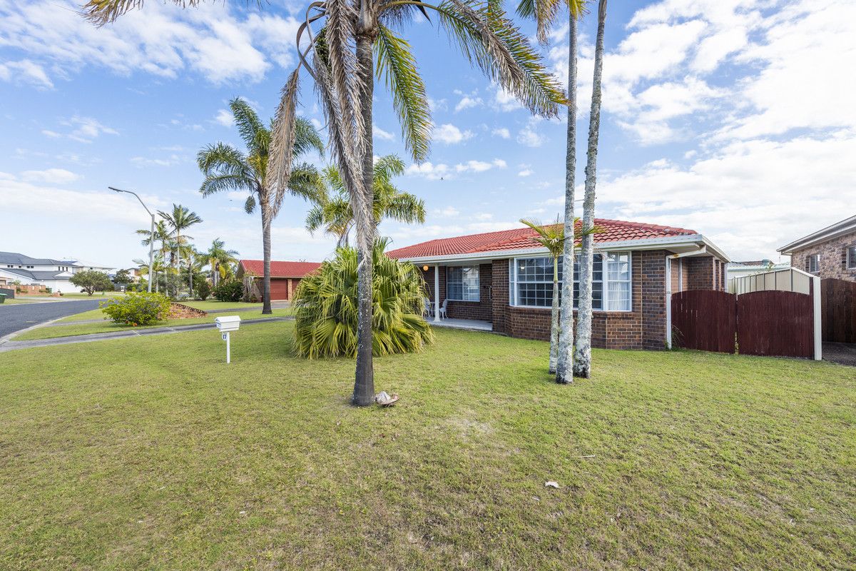 17 Acacia Circuit, Yamba NSW 2464, Image 2