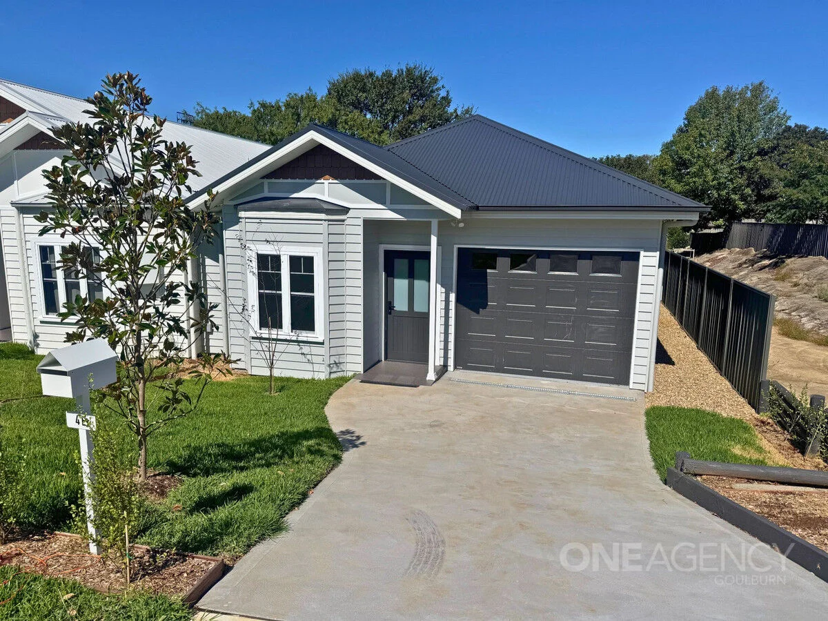 4E Crestwood Drive, Goulburn NSW 2580