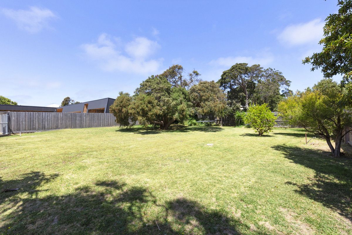 2/24 Golightly Street, Point Lonsdale VIC 3225, Image 0