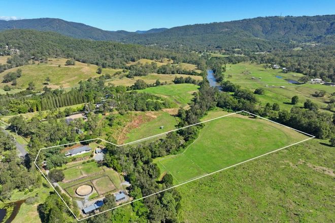 Picture of 33 Darwalla Road, MOUNT NATHAN QLD 4211