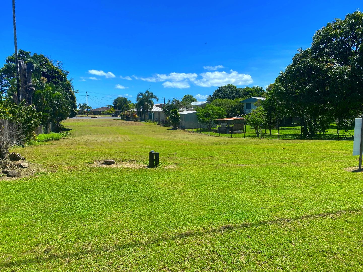 126 Bowen St, Cardwell QLD 4849, Image 2