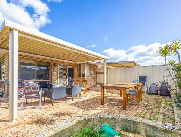 2 Salacia Court, Alexander Heights WA 6064