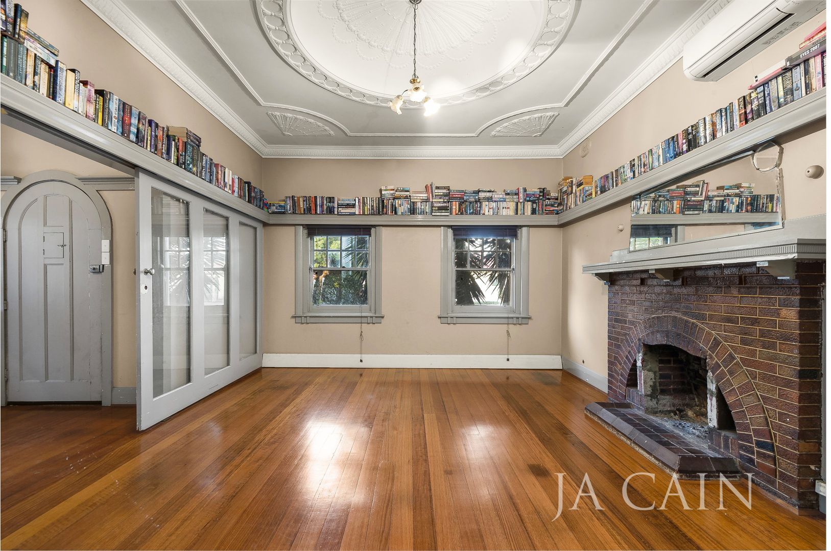 377 Burke Road, Glen Iris VIC 3146, Image 2