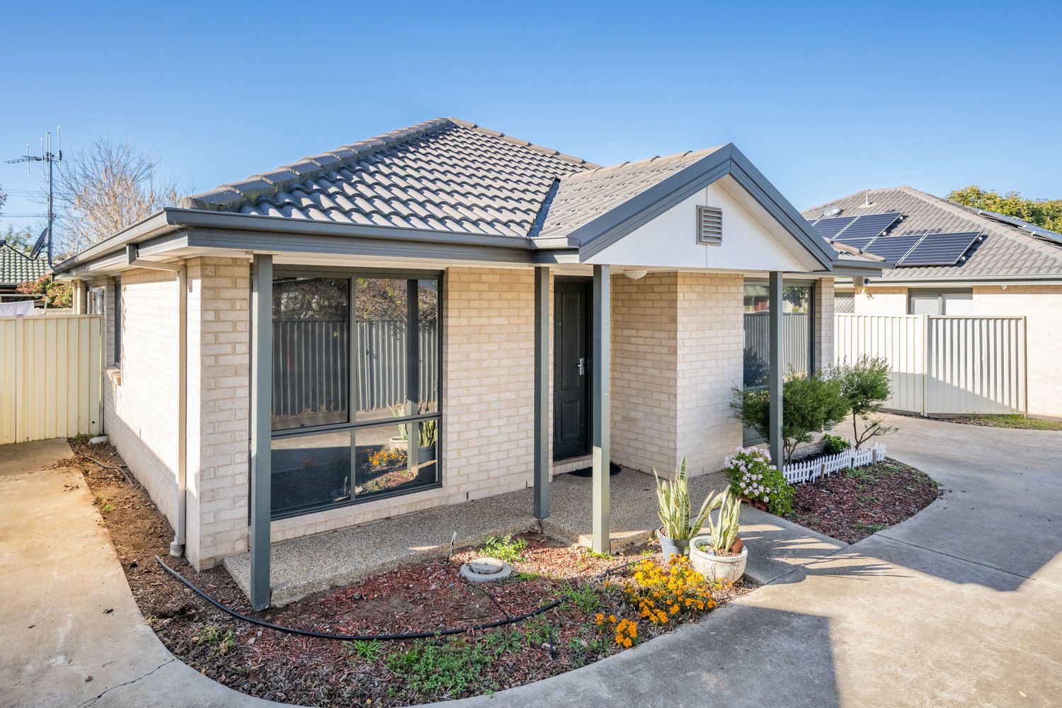 3 bedrooms House in 2/109 Ashenden Street SHEPPARTON VIC, 3630