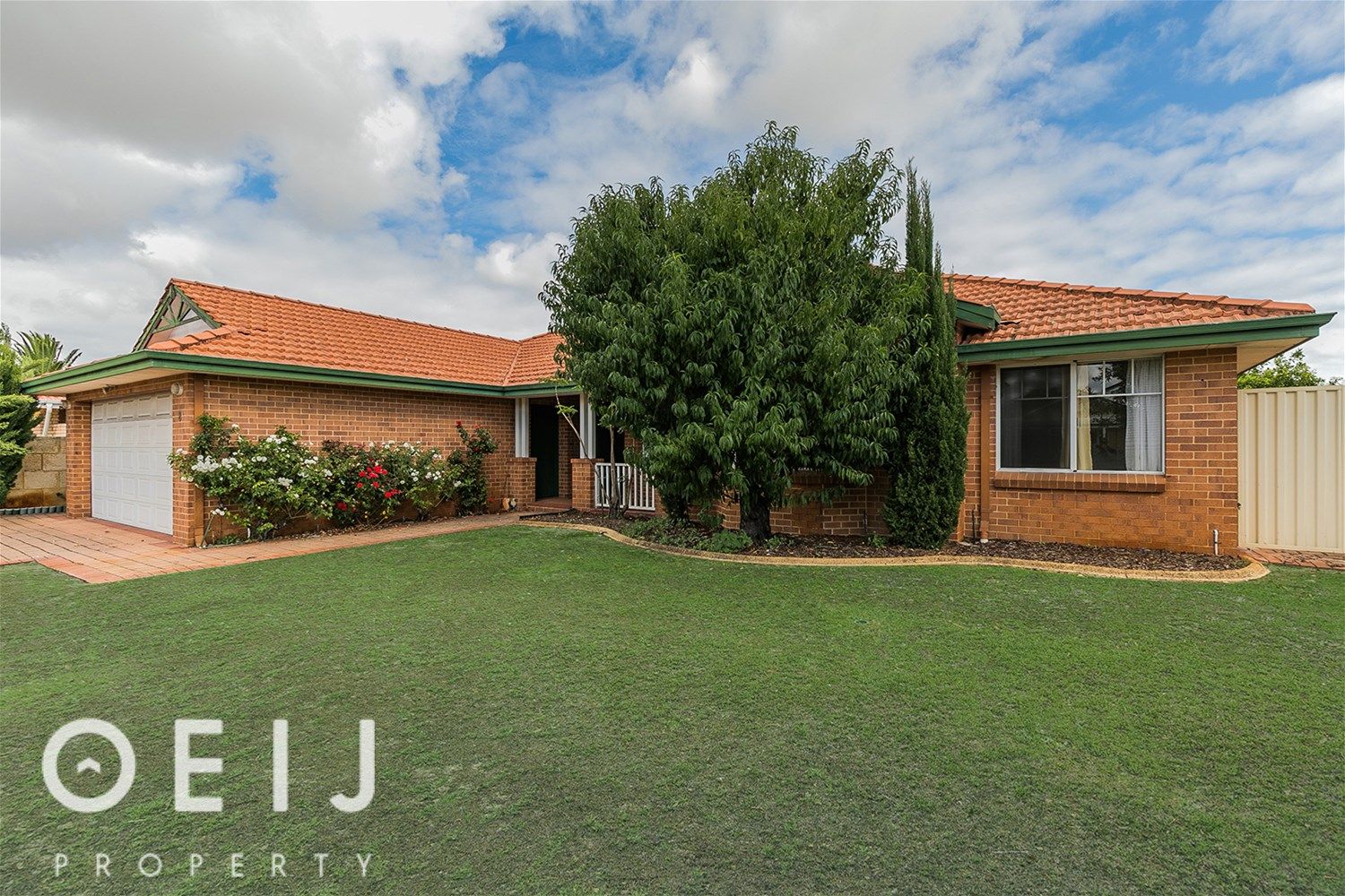 8 Solanum Gardens, Canning Vale WA 6155, Image 2