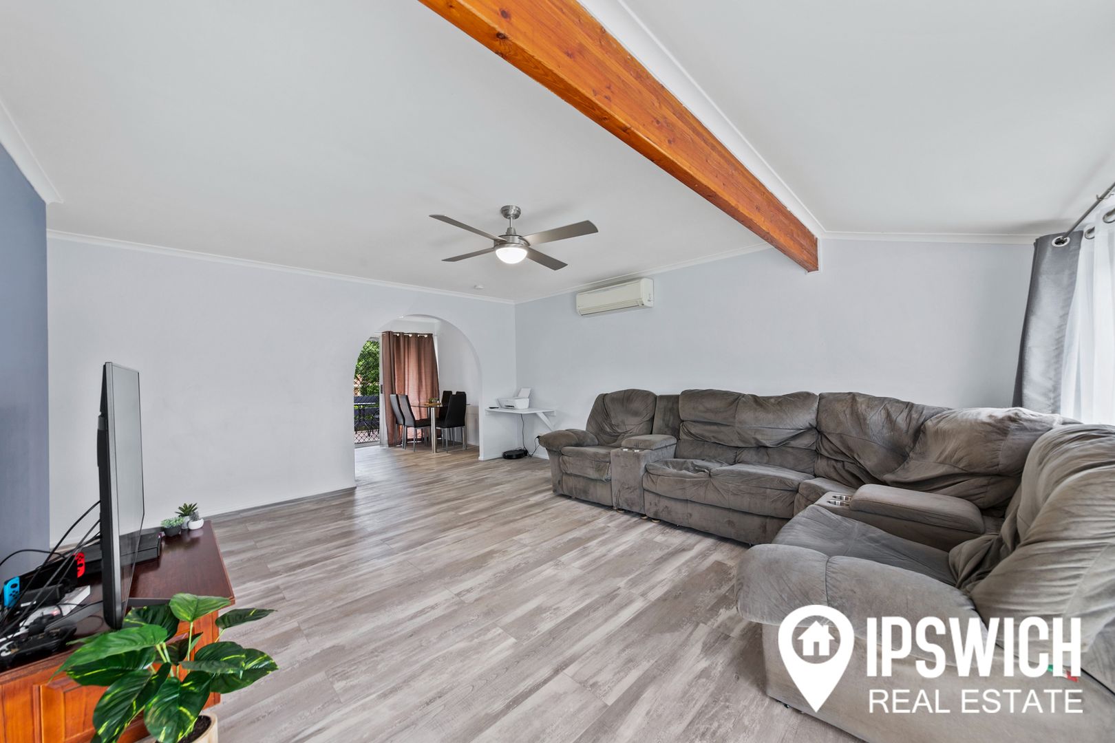 20 CASCADE STREET, Raceview QLD 4305, Image 1