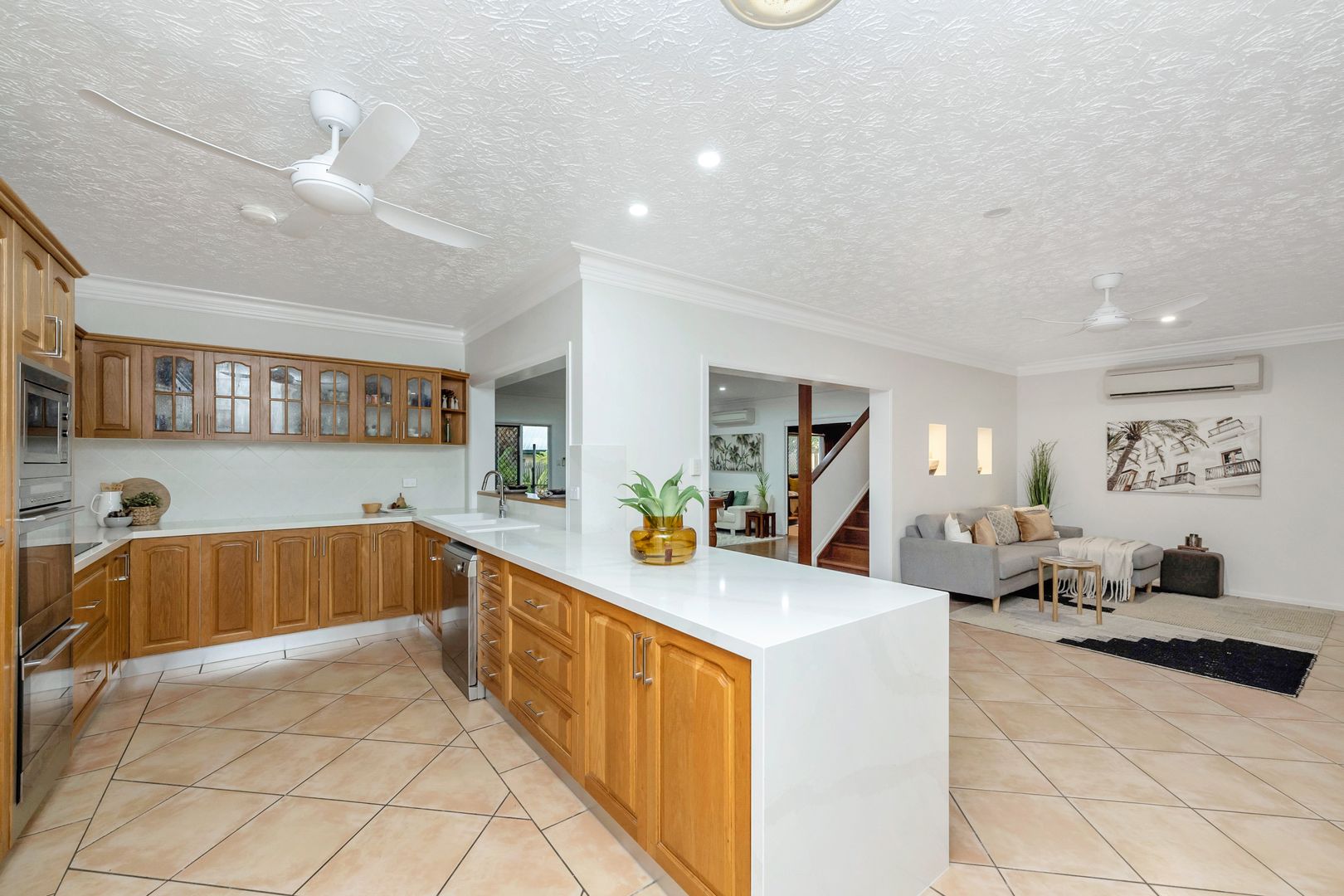 5 Cardiff Court, Mount Louisa QLD 4814, Image 2