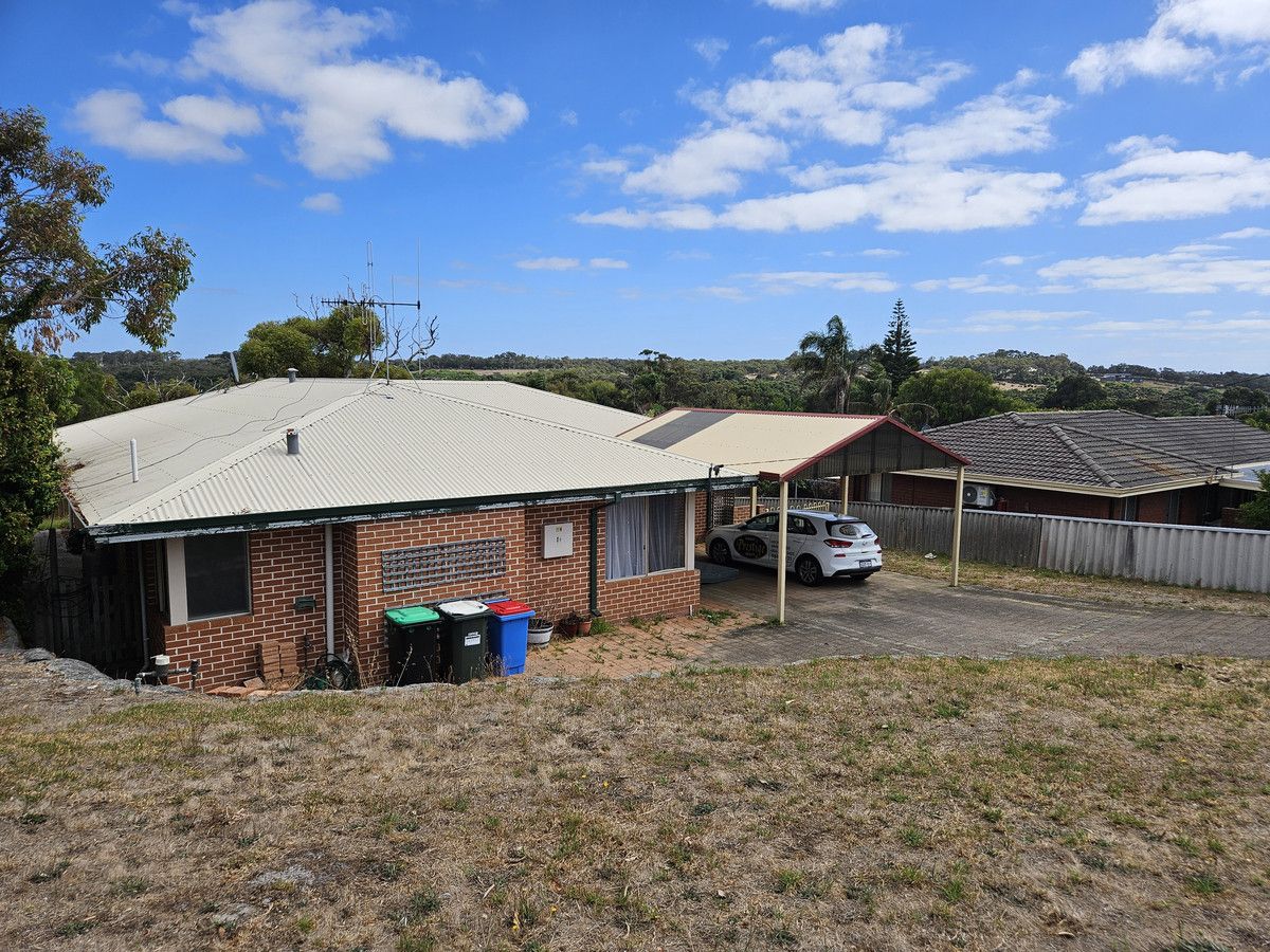 4 bedrooms House in 14 Trimmer Road SPENCER PARK WA, 6330