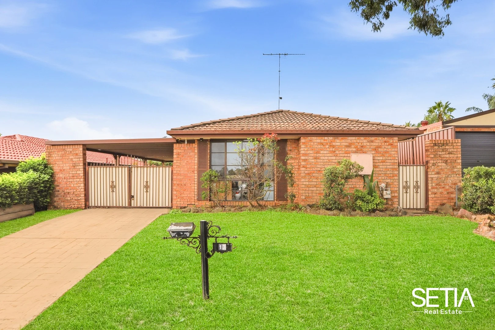 13 Winten Drive, Glendenning NSW 2761