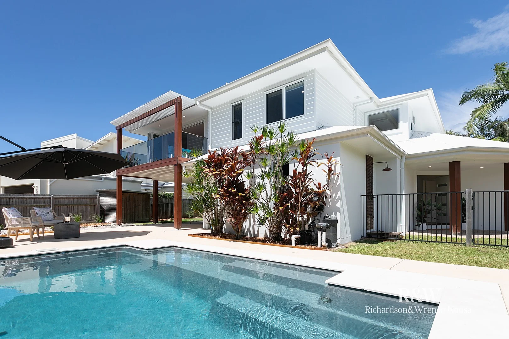 1 Crestview Drive, Peregian Springs QLD 4573