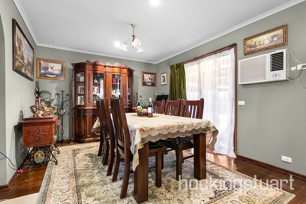 2 Dougal Court, Kurunjang VIC 3337, Image 2