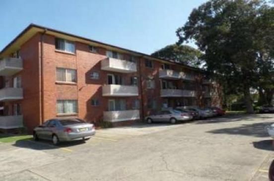 2 bedrooms Apartment / Unit / Flat in 15/190 SANDAL CRESCENT CARRAMAR NSW, 2163