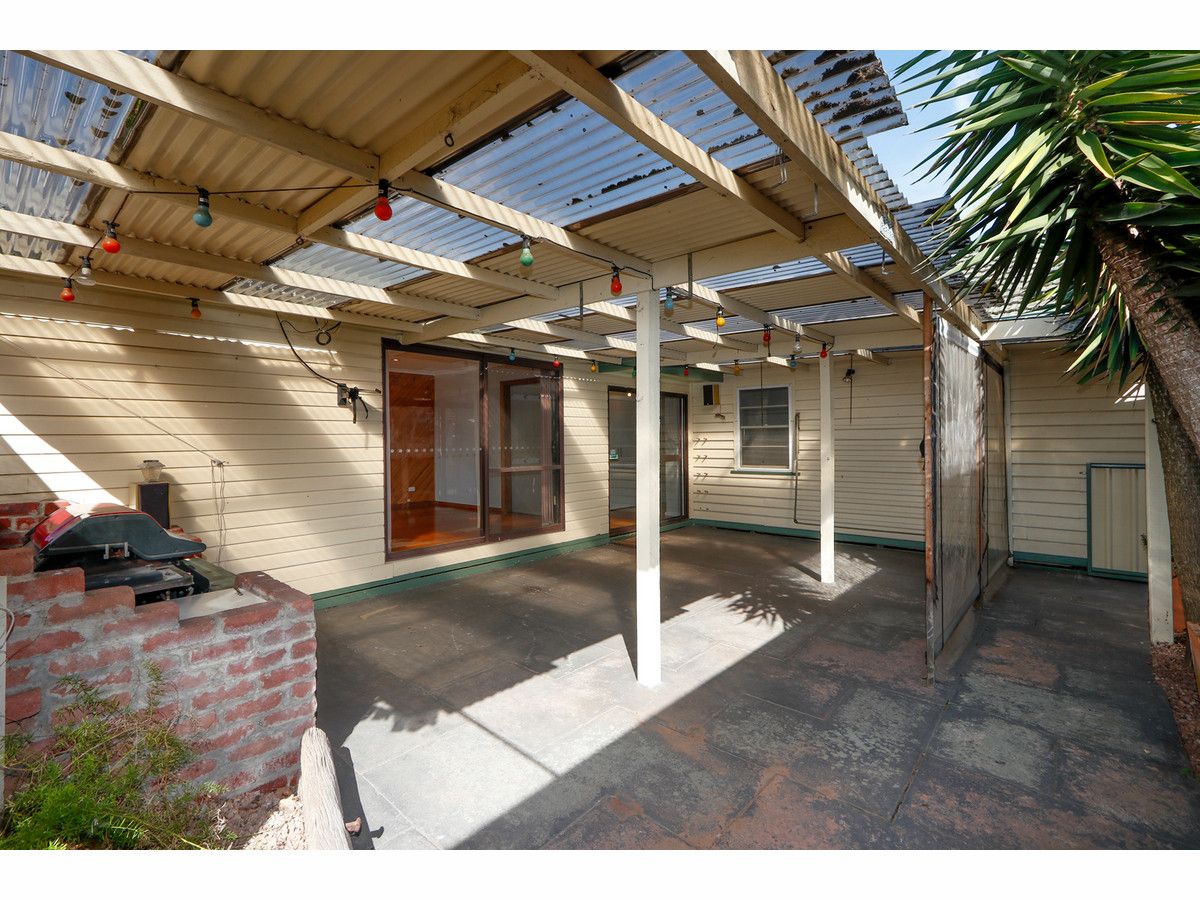 16 Templeton Street, Sale VIC 3850, Image 1