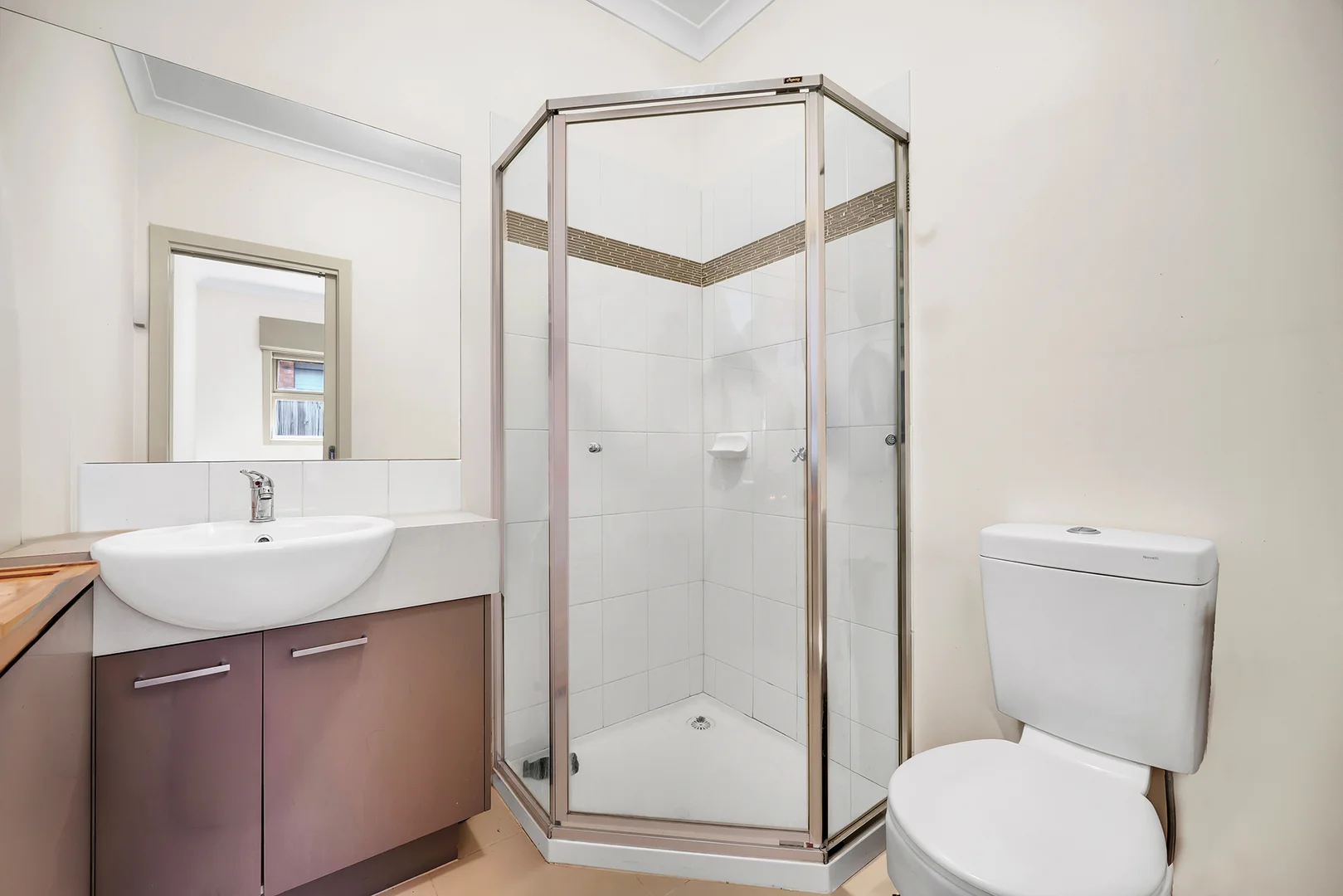 Additional image 8 of 2/34 Sing Crescent, Berwick VIC 3806