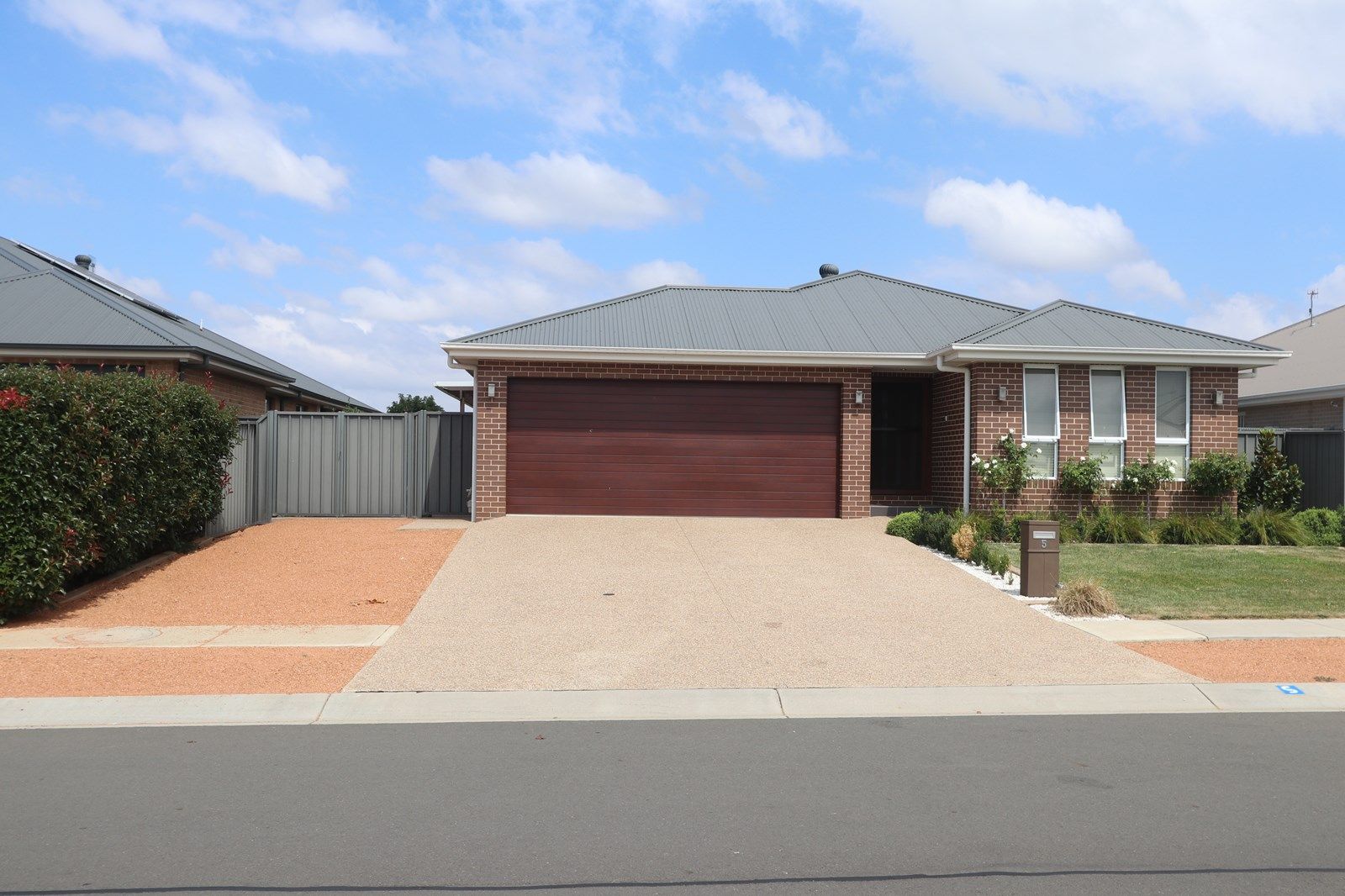 5 Mewburn Drive, Goulburn NSW 2580, Image 1