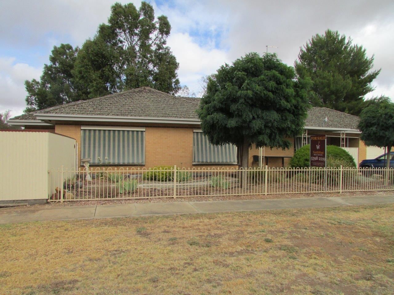 122 JAMOUNEAU STREET, Warracknabeal VIC 3393, Image 0