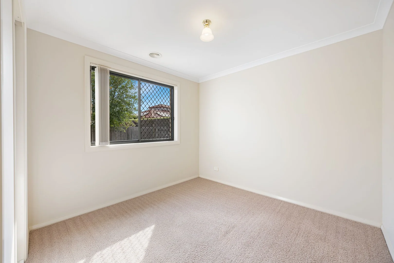 Additional image 7 of Harrison ACT 2914