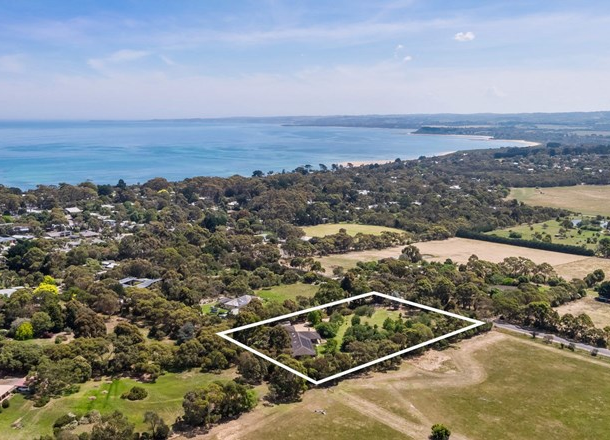 51 Camp Hill Road, Somers VIC 3927