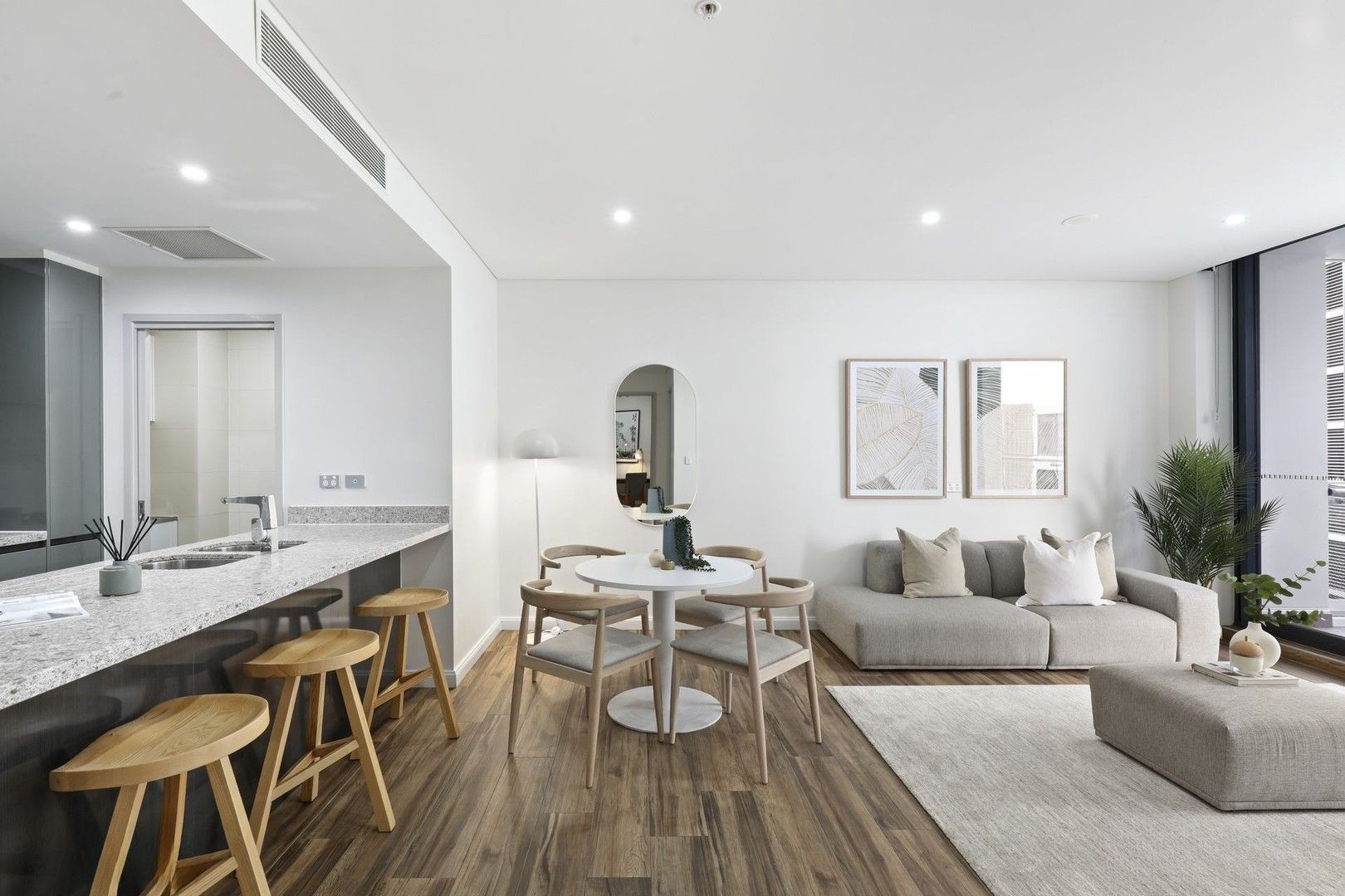 1 bedrooms Apartment / Unit / Flat in 1063/61 Church Ave MASCOT NSW, 2020