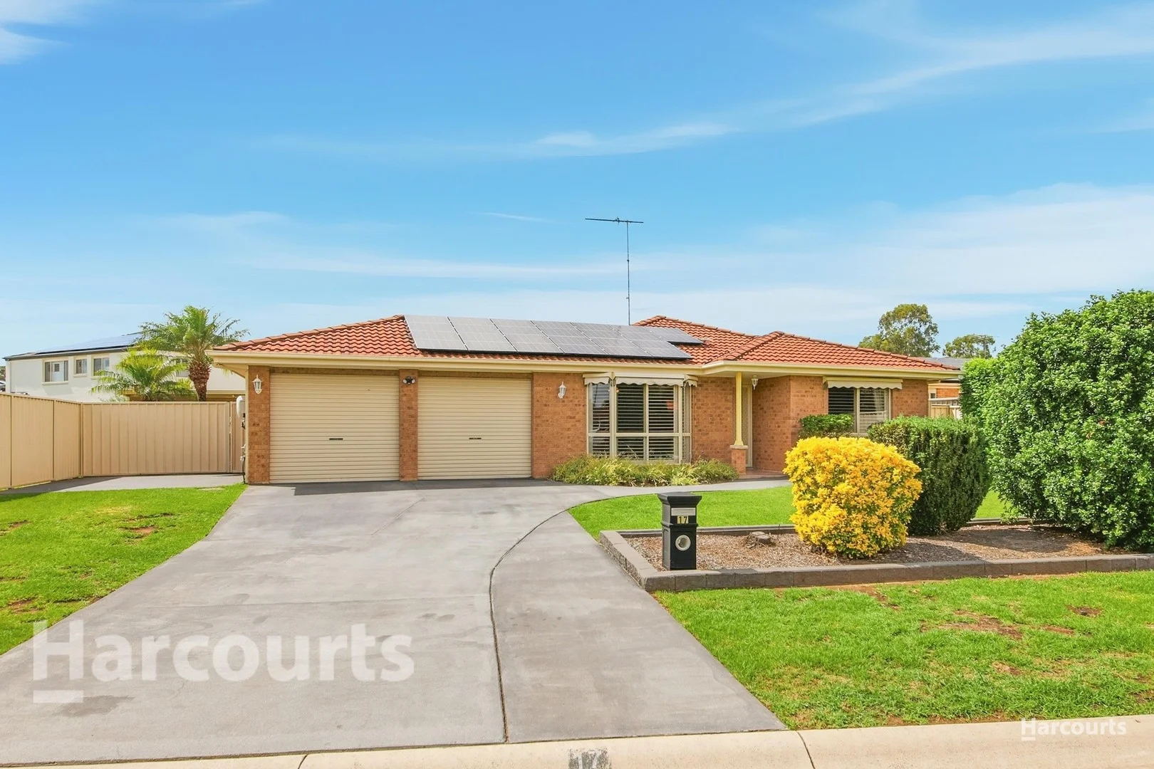 Primary image of 17 Pyramus Circuit, Rosemeadow NSW 2560