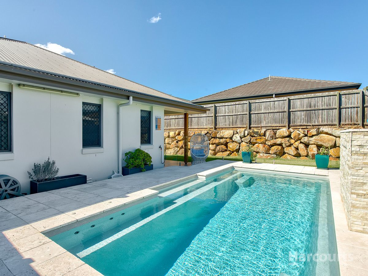 4 bedrooms House in 47 Elderflower Circuit GRIFFIN QLD, 4503