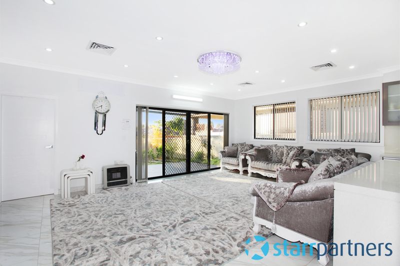 11B Laurel Street, Carramar NSW 2163, Image 1