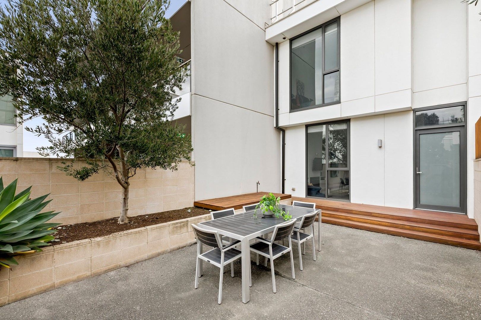 236/117 Studio Lane, Docklands VIC 3008, Image 1