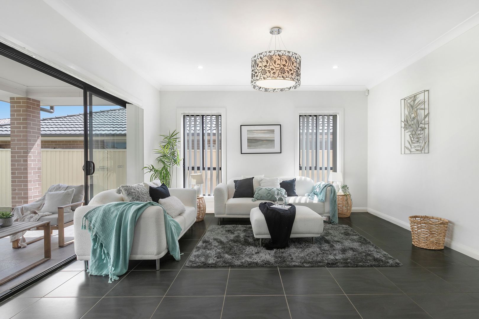 15 Turin Place, Prestons NSW 2170, Image 2