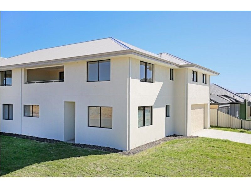 4 bedrooms House in 99 Oakleigh Drive ERSKINE WA, 6210