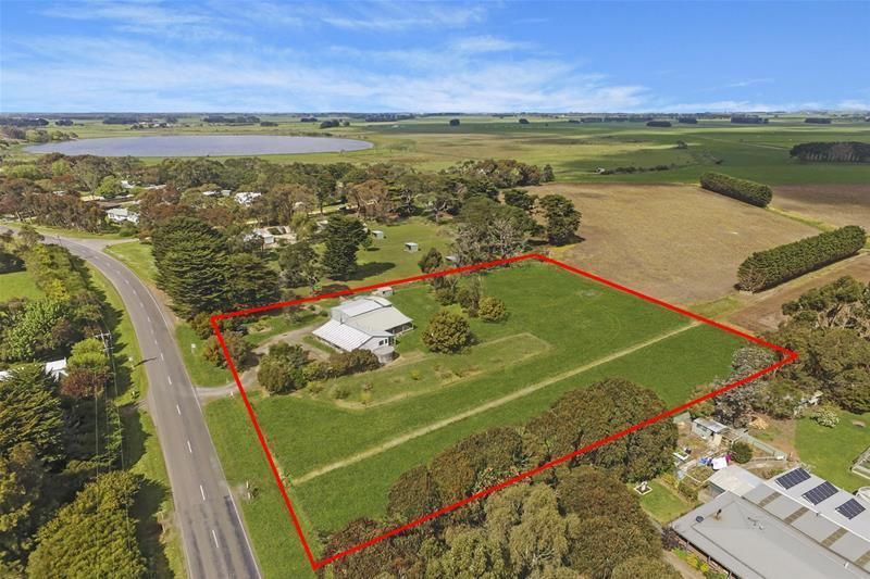 1613 WarrnamboolCaramut Road, Winslow Property History & Address
