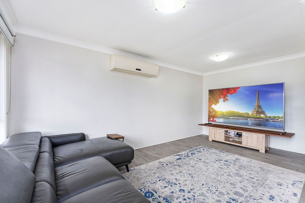76 Thunderbolt Drive, Raby NSW 2566, Image 2