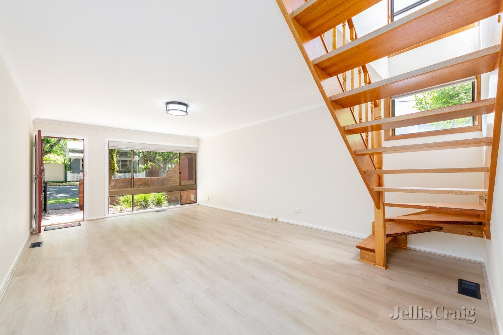 3 bedrooms Townhouse in 135A Rankins Road KENSINGTON VIC, 3031