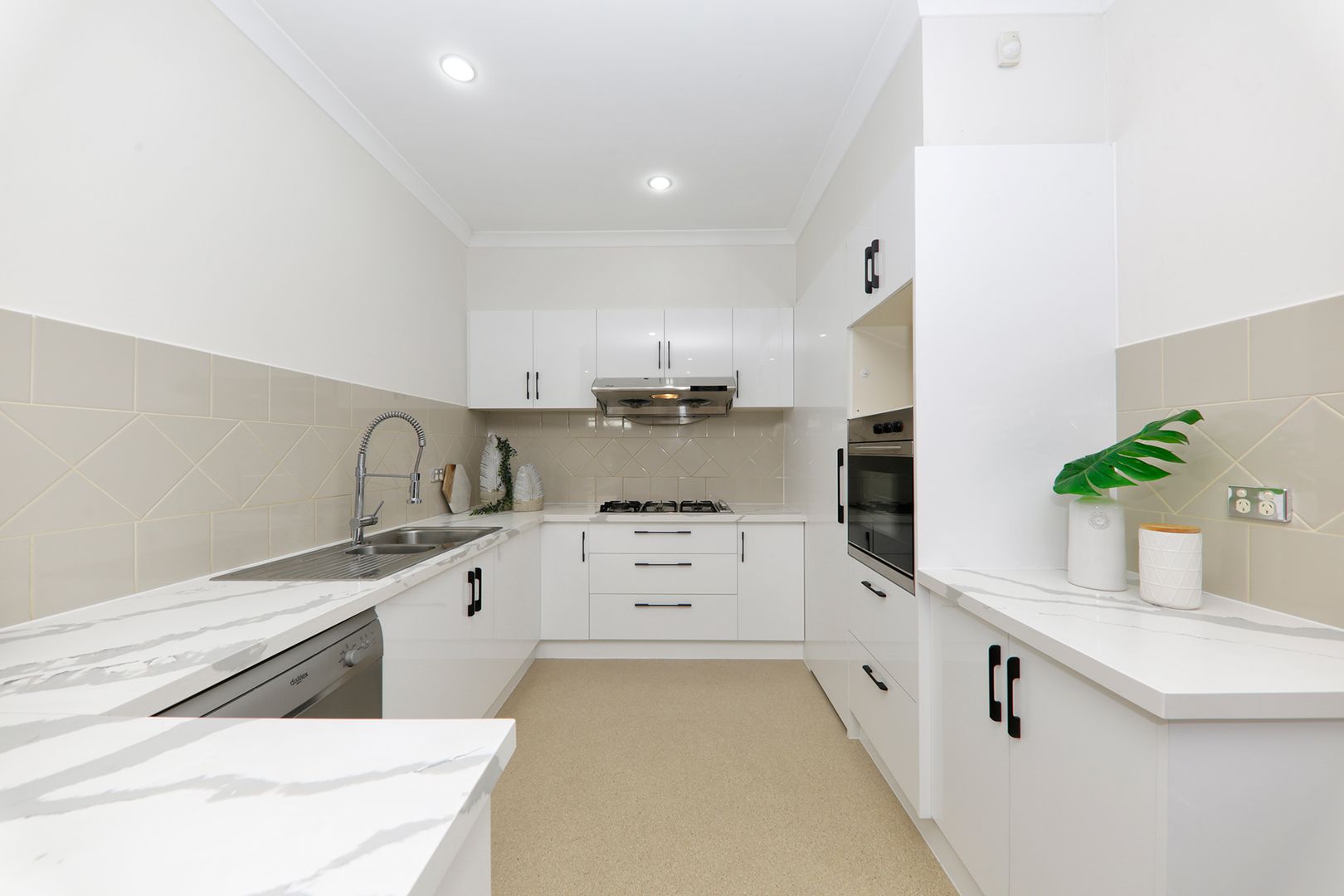 1/31-35 Surrey Road, Blackburn North VIC 3130, Image 1