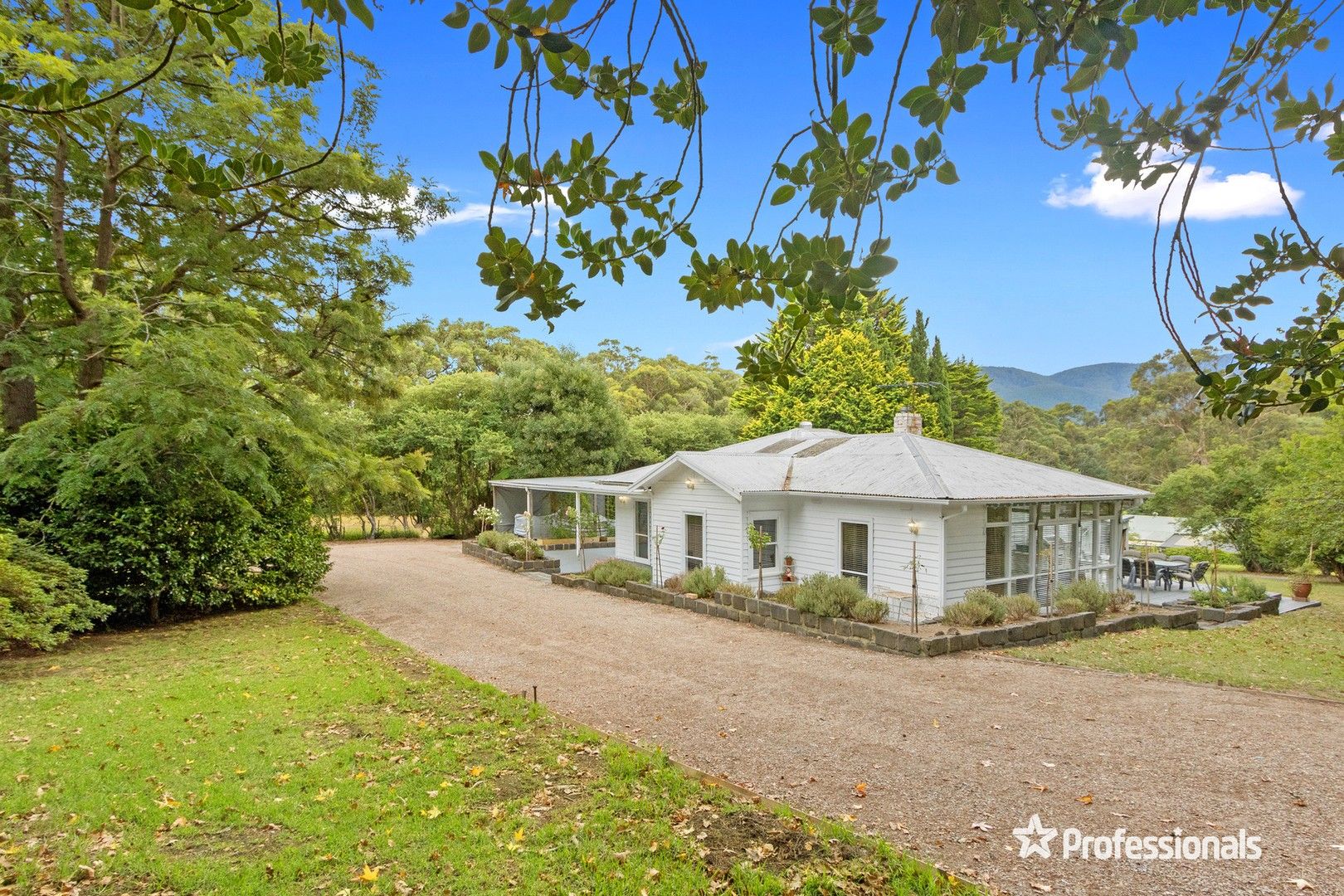 670 Old Warburton Road, Wesburn VIC 3799 House for Sale Domain