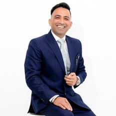 SKAD REAL ESTATE THOMASTOWN - Moudgil Deepak