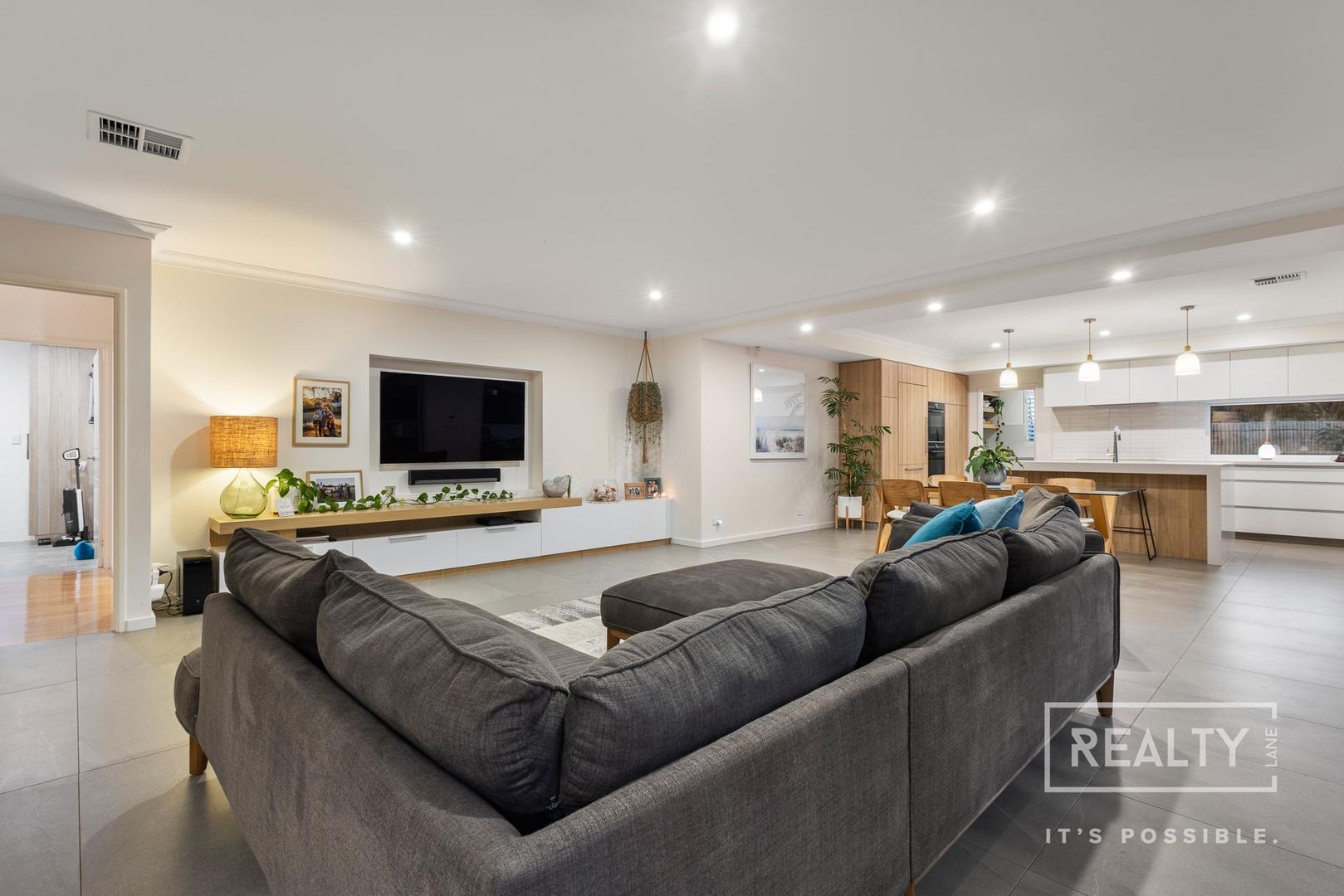 6 Long Reef Place, Hillarys WA 6025, Image 2