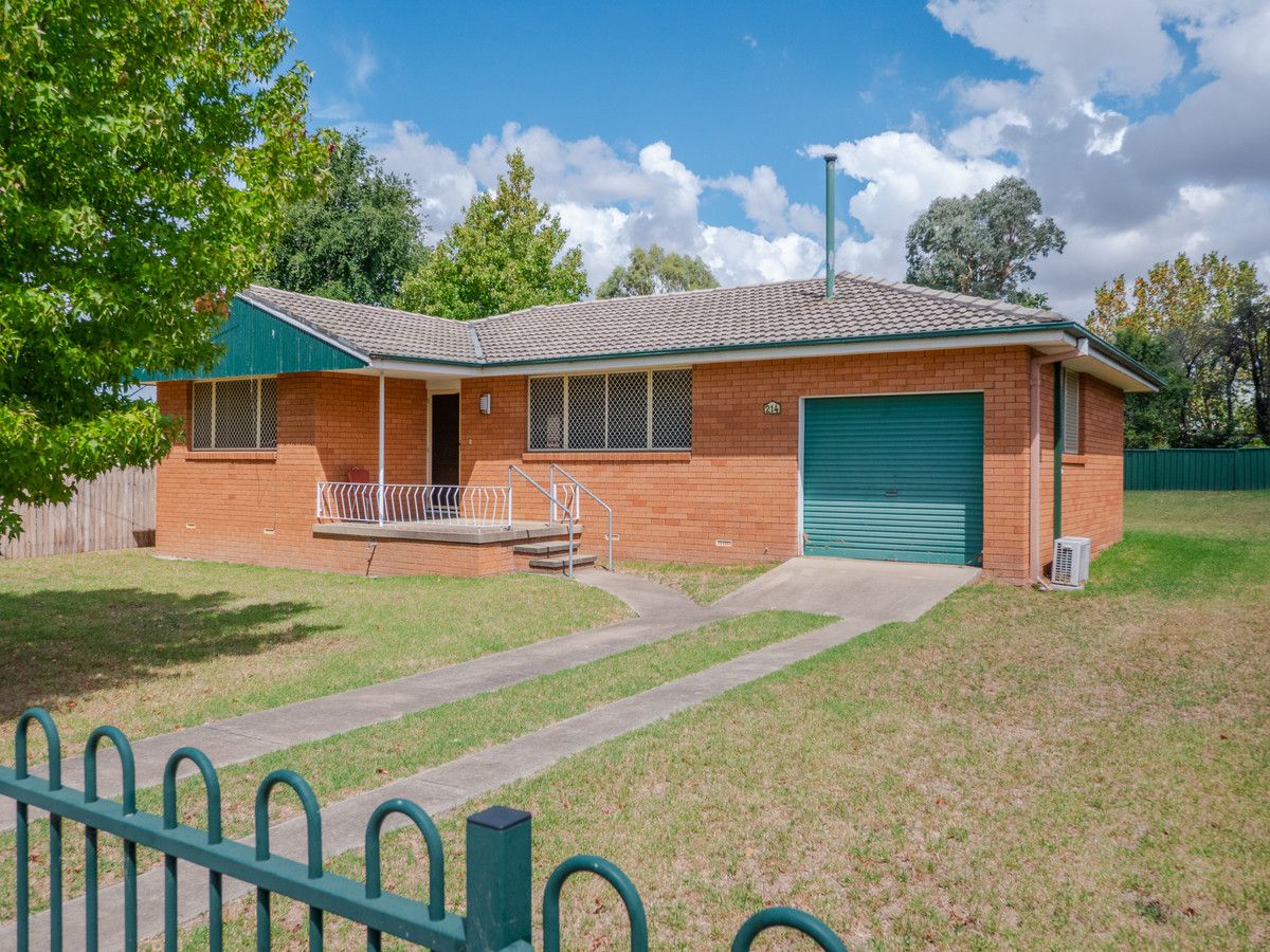 214 Dumaresq Street, Armidale NSW 2350, Image 0