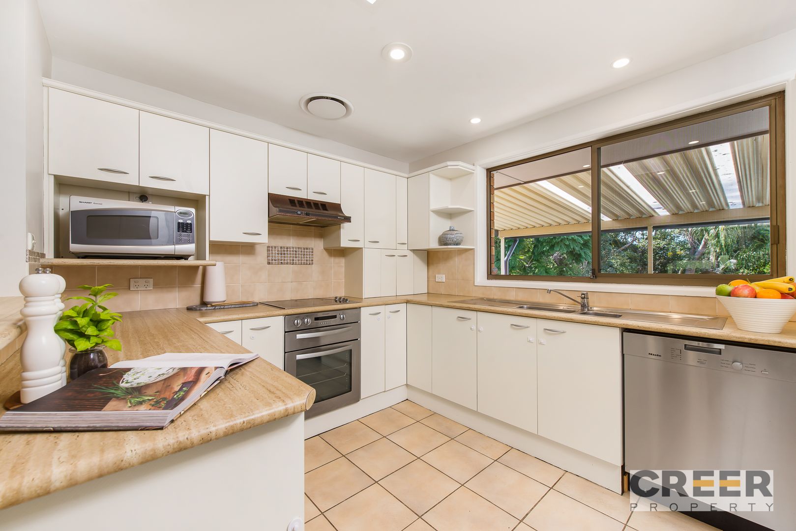 10 Bickton Close, Dudley NSW 2290, Image 2