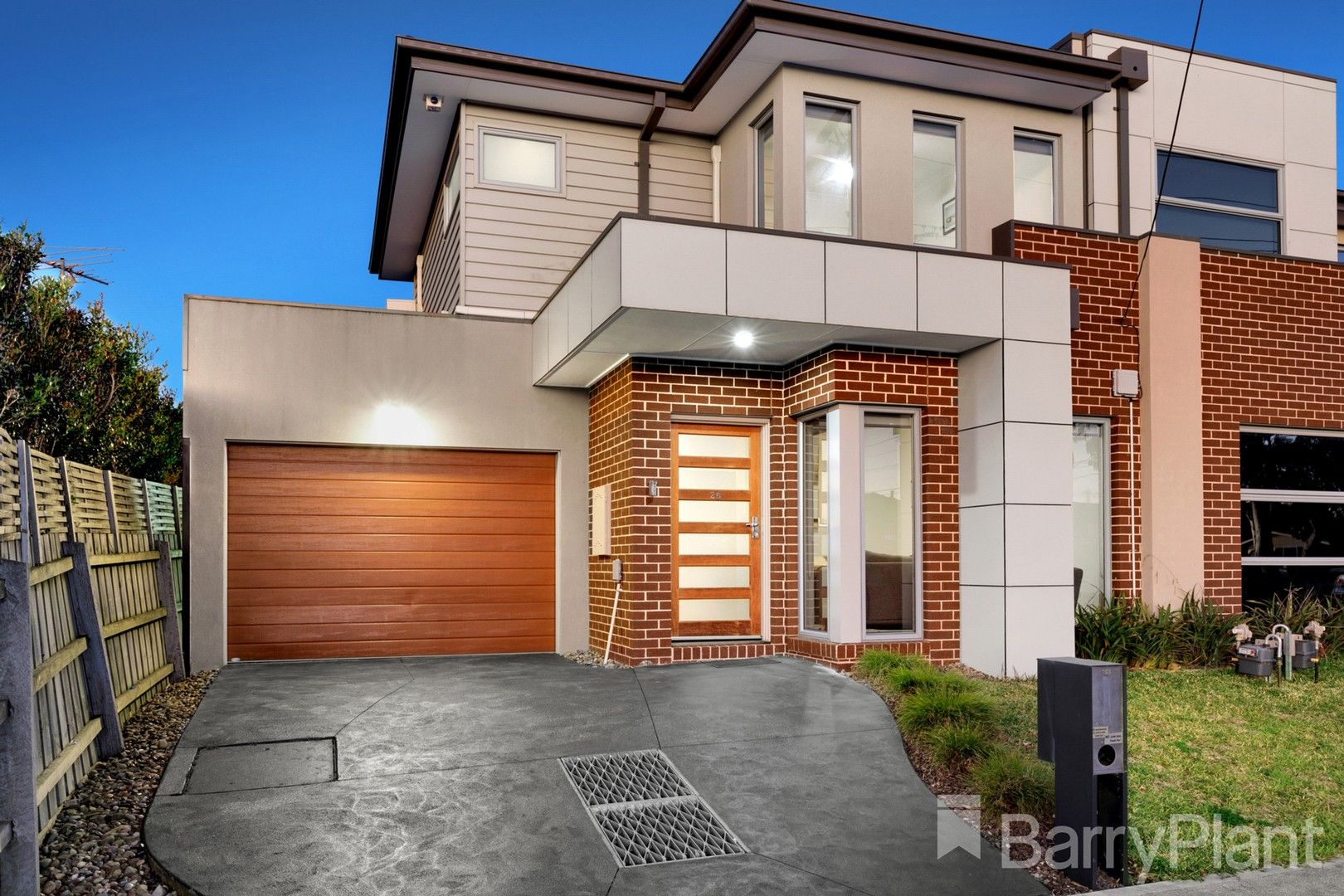 3 bedrooms Townhouse in 2B Witney Way BUNDOORA VIC, 3083