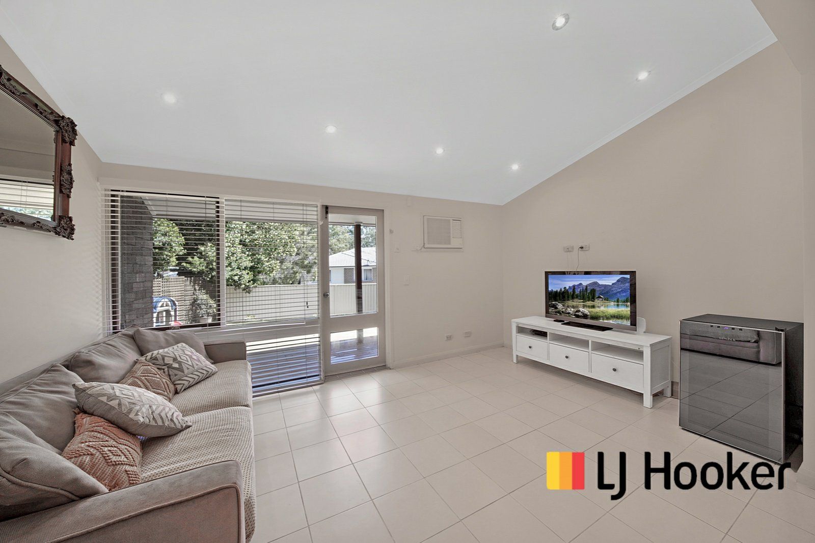 13/72 Campbellfield Ave, Bradbury NSW 2560, Image 2