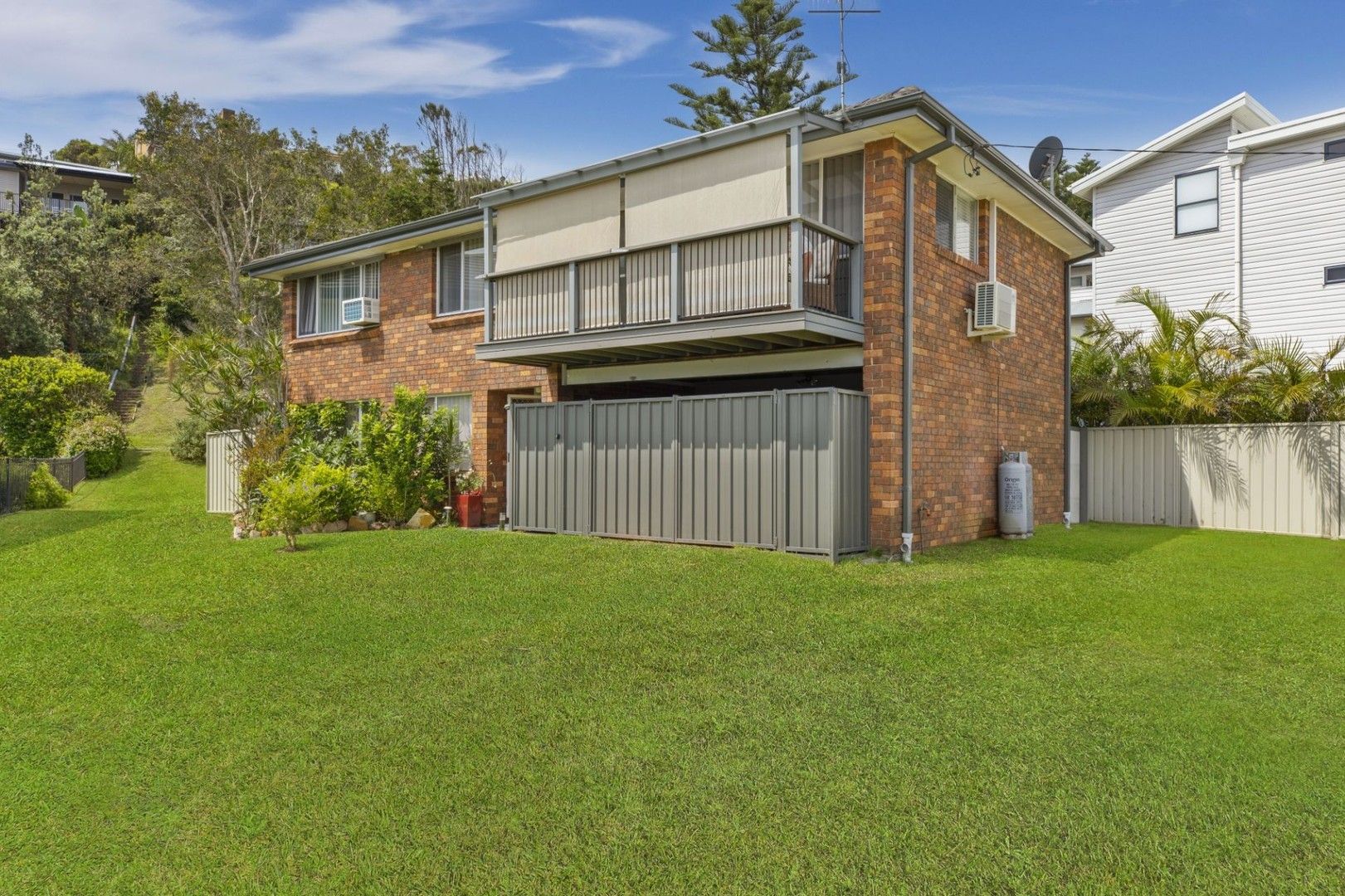 4 bedrooms House in 254 Del Monte Place COPACABANA NSW, 2251