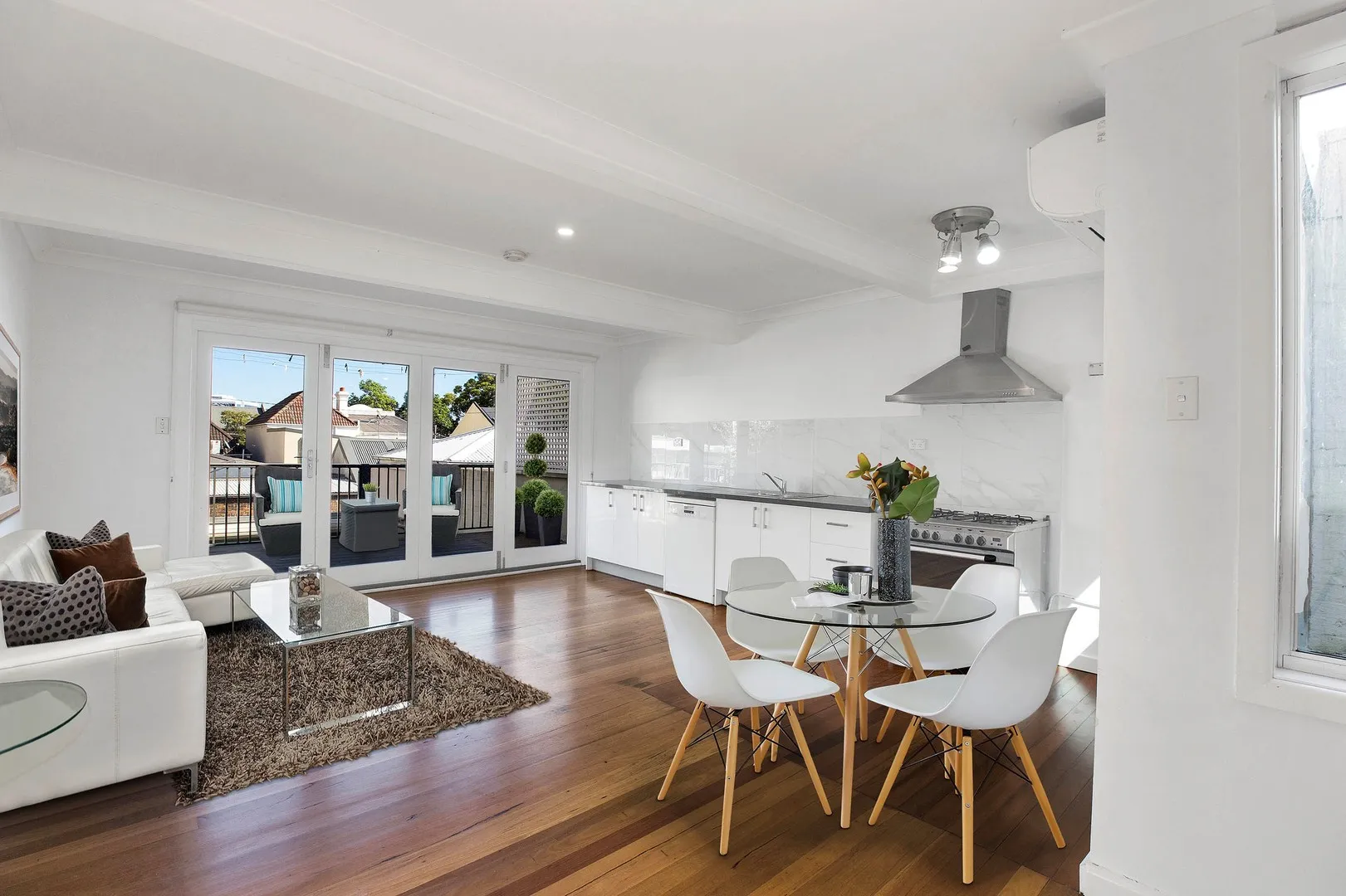 Large family home - seconds to schools, shops & transport - Available now !, Woollahra
